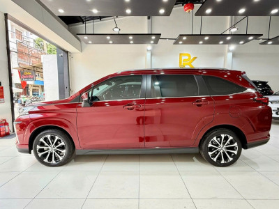 Toyota Veloz Cross Top 2023 Odo 14129 Km