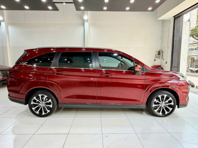 Toyota Veloz Cross Top 2023 Odo 14129 Km