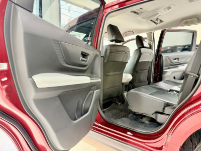 Toyota Veloz Cross Top 2023 Odo 14129 Km