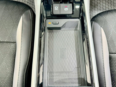 Toyota Veloz Cross Top 2023 Odo 14129 Km