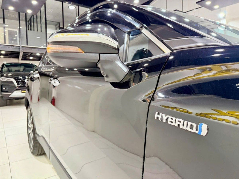 Toyota Corolla Cross Hybrid 2023 Odo 7014 Km
