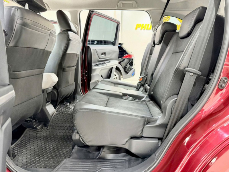 Toyota Veloz Cross Top 2023 Odo 14129 Km
