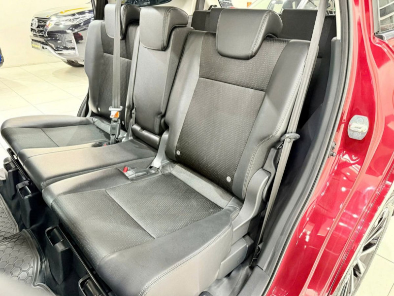 Toyota Veloz Cross Top 2023 Odo 14129 Km