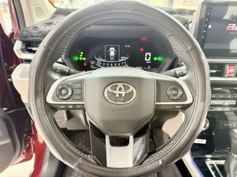 Toyota Veloz Cross Top 2023 Odo 14129 Km