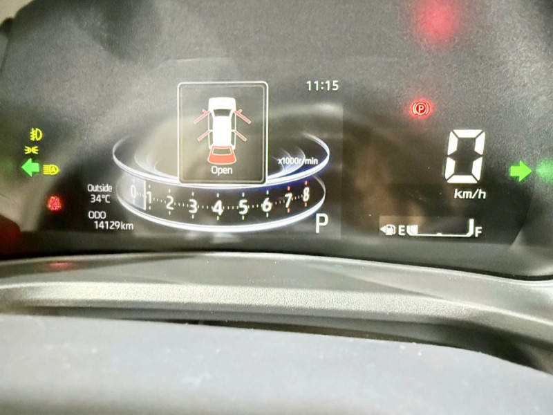 Toyota Veloz Cross Top 2023 Odo 14129 Km